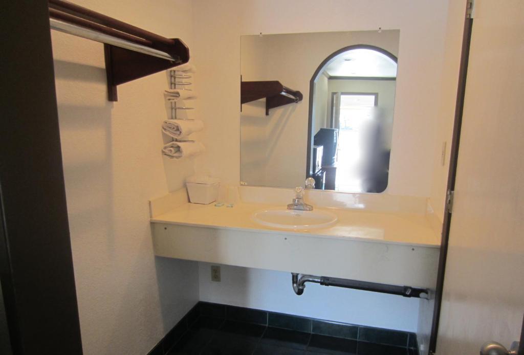 Deluxe Inn Redwood City Δωμάτιο φωτογραφία